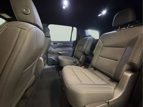 Used 2025 Chevrolet Traverse LT AWD/4WD image 27