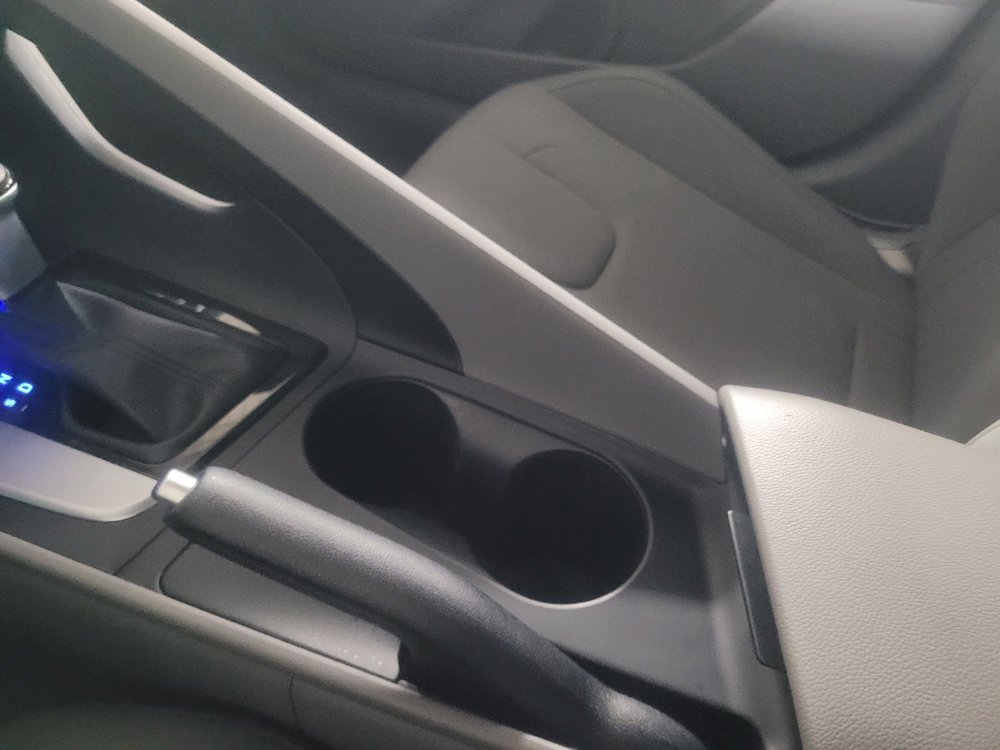Used 2024 Hyundai Elantra SE FWD image 26