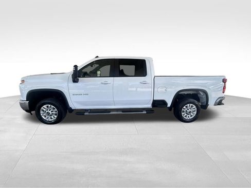 Used 2024 Chevrolet Silverado 2500 LT image 7