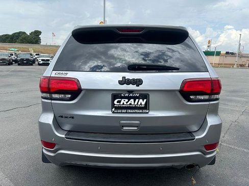 Used 2021 Jeep Grand Cherokee Laredo X AWD/4WD image 6