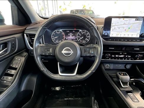 Used 2022 Nissan Rogue SL w/ SL Premium Package FWD image 8