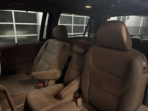 Used 2010 Honda Odyssey EX image 19