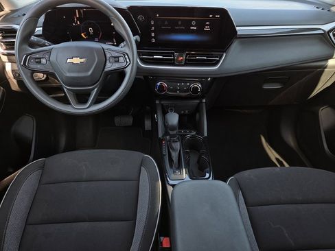 Used 2025 Chevrolet TrailBlazer LT w/ Driver Confidence Package AWD/4WD image 29