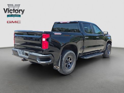 Used 2019 Chevrolet Silverado 1500 Custom Trail Boss w/ Custom Convenience Package AWD/4WD image 16