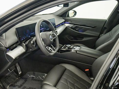 Used 2026 BMW 530i w/ M Sport Package image 18