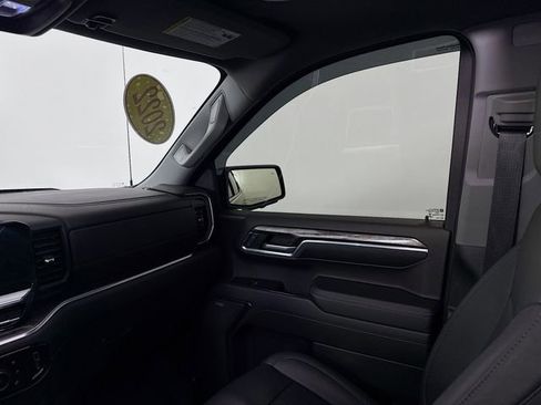 Used 2022 Chevrolet Silverado 1500 LTZ w/ LTZ Premium Package image 26