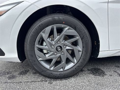 New 2026 Hyundai Elantra Blue image 11