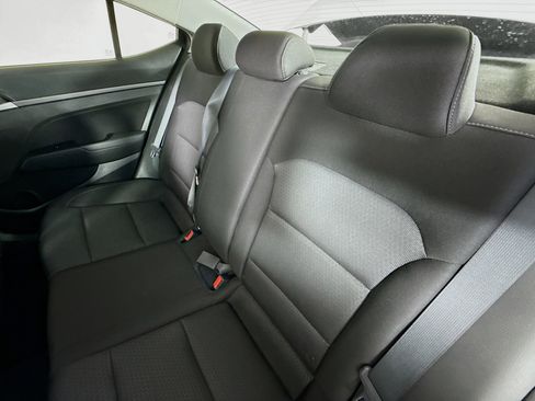 Used 2017 Hyundai Elantra Value Edition FWD image 29