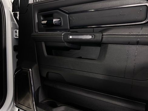 Used 2023 RAM 2500 Limited image 31