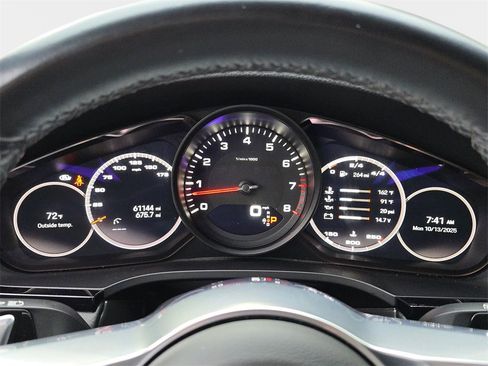 Used 2022 Porsche Cayenne image 26