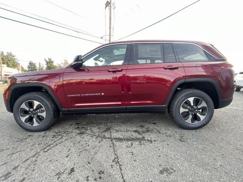 New 2024 Jeep Grand Cherokee Limited 4xe w/ Luxury Tech Group II AWD/4WD image 5