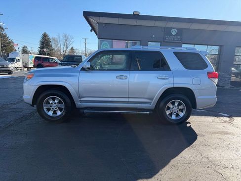 Used 2012 Toyota 4Runner SR5 image 3