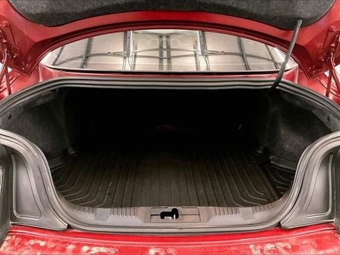 Used 2017 Ford Mustang Coupe RWD image 32