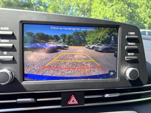 Certified 2023 Hyundai Elantra SEL FWD image 28