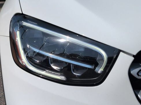 Certified 2021 Mercedes-Benz GLC 300 w/ Premium Package image 9