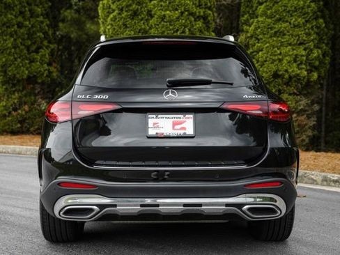 Used 2024 Mercedes-Benz GLC 300 4MATIC w/ AMG Line image 19