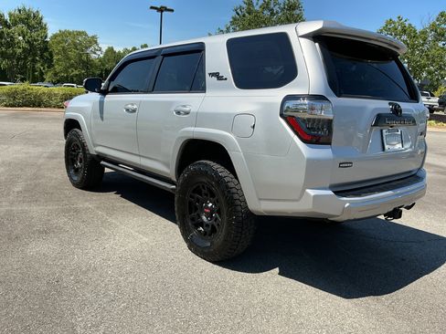 Used 2024 Toyota 4Runner TRD Off-Road Premium w/ Moonroof Package AWD/4WD image 2