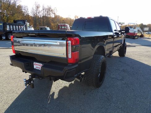 Used 2023 Ford F250 Limited w/ FX4 Off-Road Package image 7