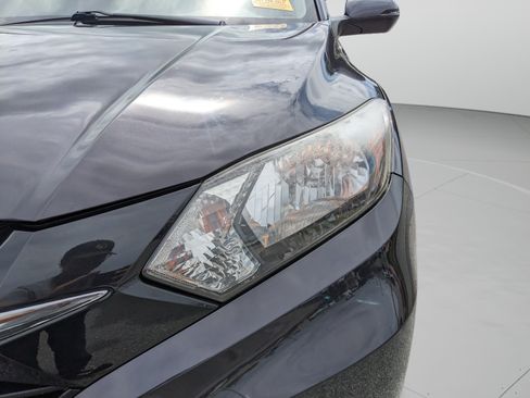 Used 2018 Honda HR-V EX-L image 36