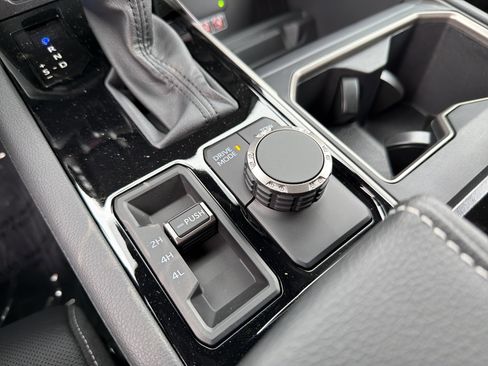 New 2026 Toyota Tundra Limited AWD/4WD image 22