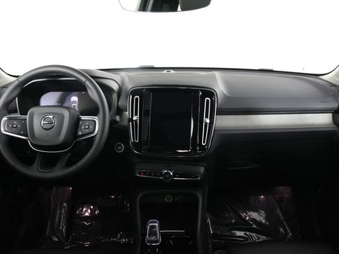 Certified 2023 Volvo XC40 B5 Ultimate w/ Climate Package AWD/4WD image 7