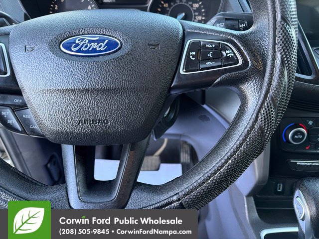 Used 2018 Ford Escape SE w/ SE Sync 3 Package AWD/4WD image 17