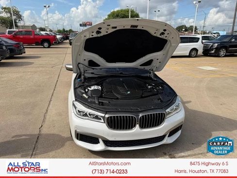 Used 2018 BMW M760i xDrive AWD/4WD image 4