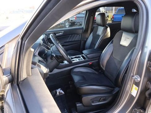 Certified 2022 Ford Edge ST image 10