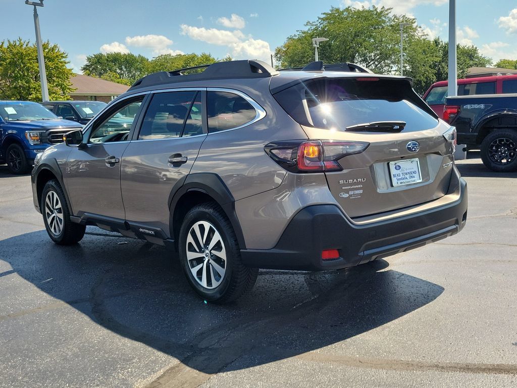 Used 2024 Subaru Outback Premium AWD/4WD image 6