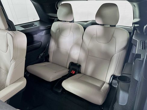 New 2026 Volvo XC90 B6 Plus w/ Protection Package image 25
