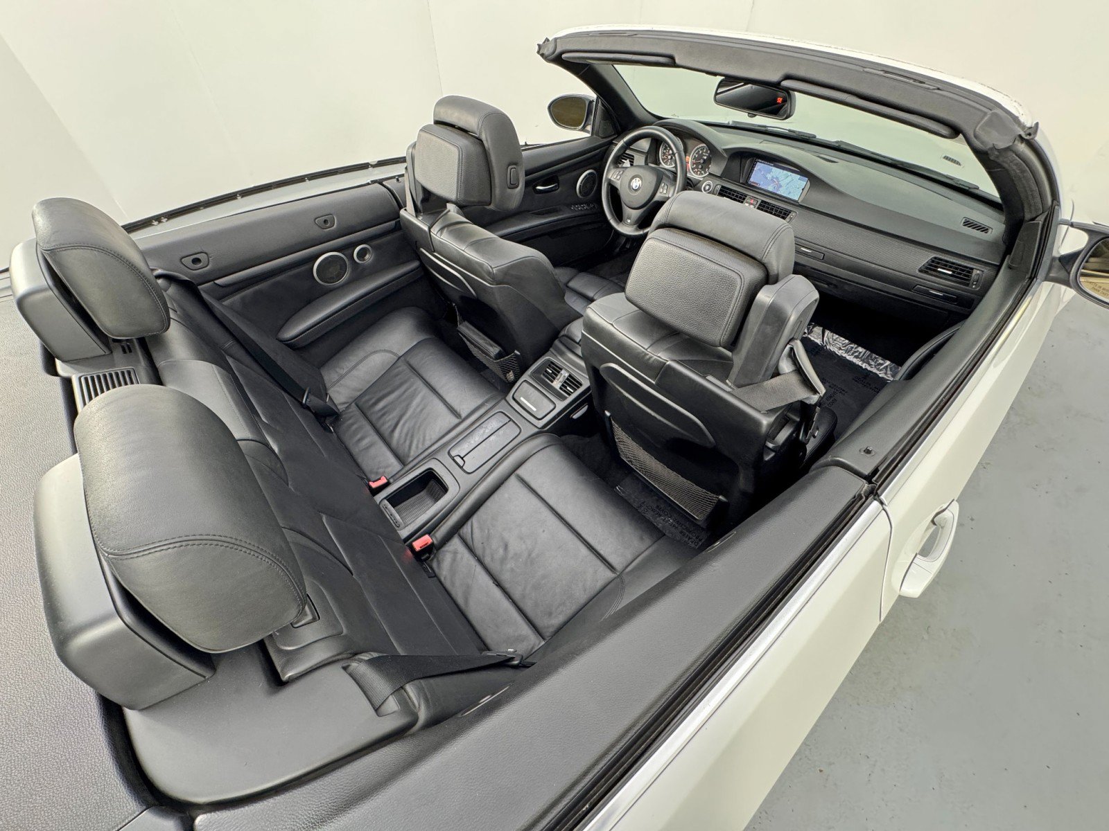 Used 2011 BMW M3 Convertible RWD image 35