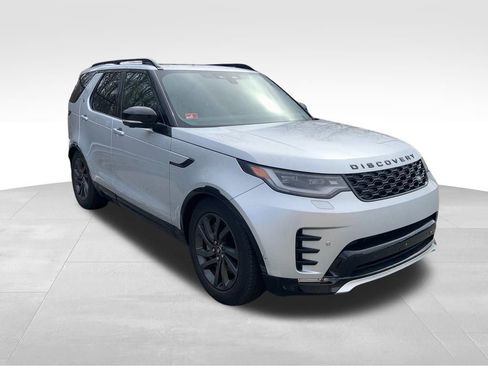 Used 2023 Land Rover Discovery S R-Dynamic image 3