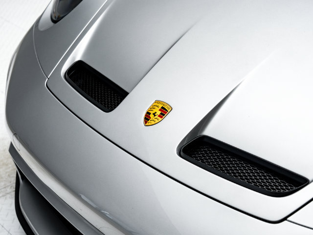 Certified 2024 Porsche 911 GT3 RWD image 40