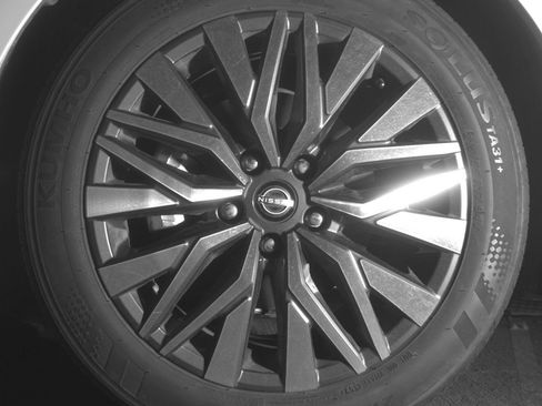 Used 2025 Nissan Altima 2.5 SV image 12