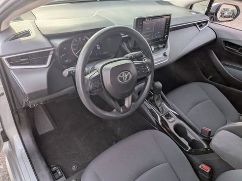 Used 2022 Toyota Corolla LE FWD image 13