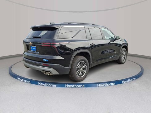 Used 2026 Chevrolet Traverse LT w/ Driver Confidence Package AWD/4WD image 6