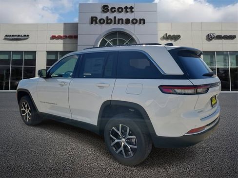 New 2025 Jeep Grand Cherokee Limited image 3