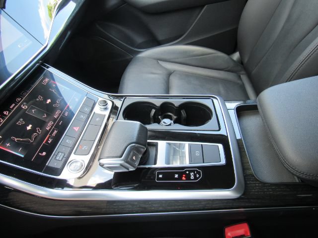 Used 2022 Audi Q7 3.0T Premium w/ Convenience Package AWD/4WD image 44
