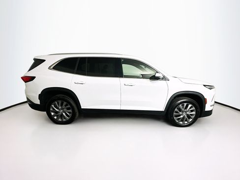 Used 2025 Buick Enclave Preferred FWD image 10