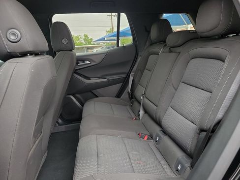Used 2026 Chevrolet Equinox LT w/ Safety and Technology Package FWD image 8