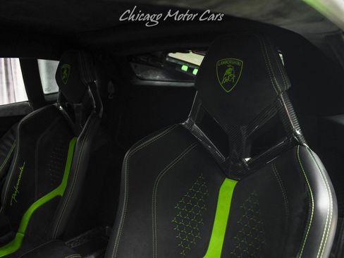 Used 2018 Lamborghini Huracan Performante image 18