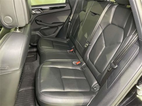 Used 2024 Porsche Macan image 19