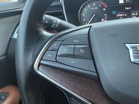 Certified 2023 Cadillac XT5 Premium Luxury AWD/4WD image 39