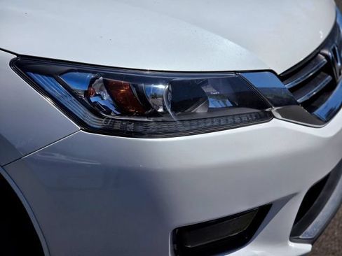 Used 2015 Honda Accord Sport image 11