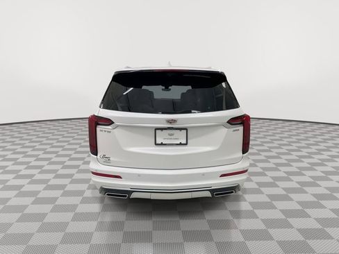 Certified 2025 Cadillac XT6 Premium Luxury w/ Platinum Package image 9
