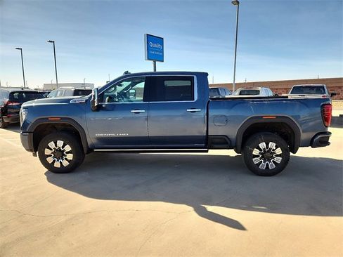 Used 2024 GMC Sierra 2500 Denali w/ Denali Reserve Package image 2