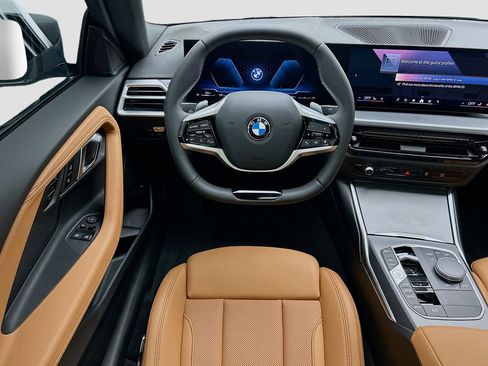 Used 2025 BMW 230i Coupe w/ Convenience Package image 10