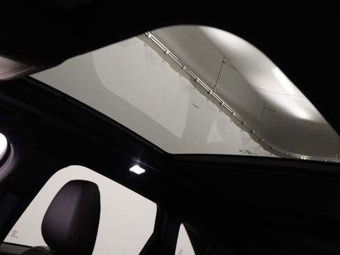 New 2025 Ford Escape ST-Line w/ Equipment Group 301A image 18