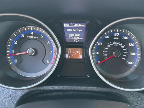 Used 2017 Hyundai Elantra GT FWD image 16