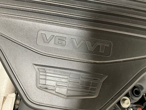 Used 2019 Cadillac XT5 Premium Luxury w/ Driver Assist Package image 28